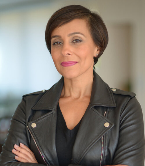 Dr. Niaz Kasravi Headshot
